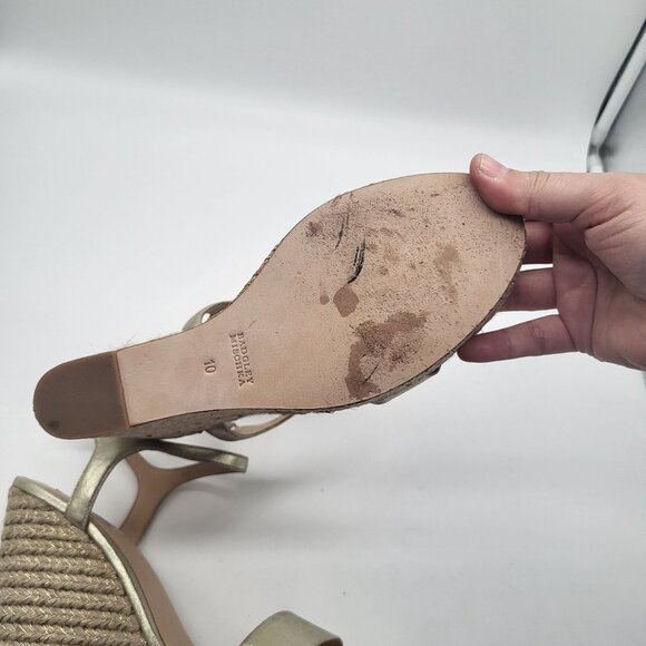 Badgley Mischka Womens SZ 10 Platform Straw Wedge Strappy Gold Metallic Sandals - Picture 11 of 13